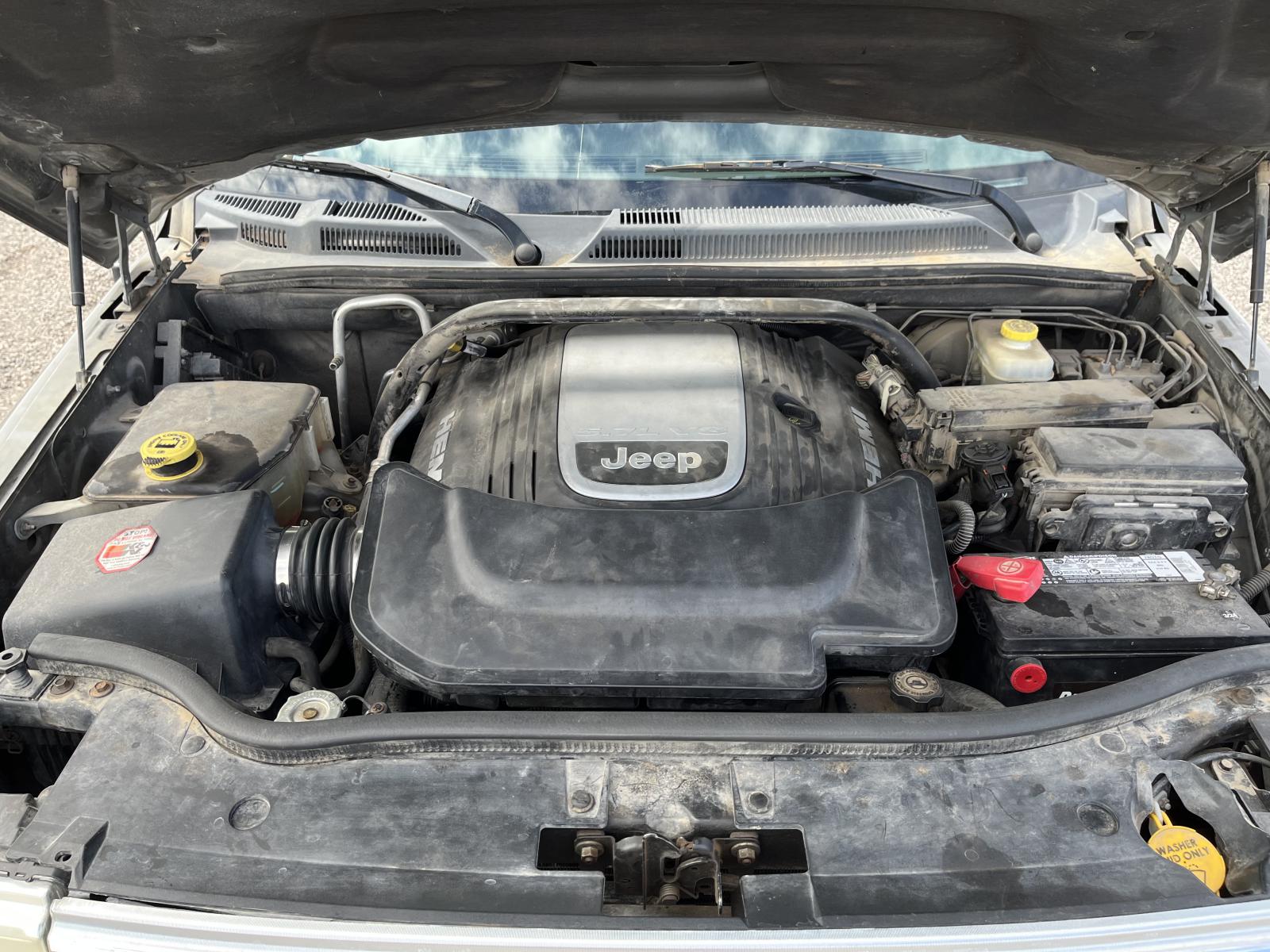 ./imagenes/INVOICE/2019/15272/JEEP COMMANDER 4X4 LIMITED (2).JPG